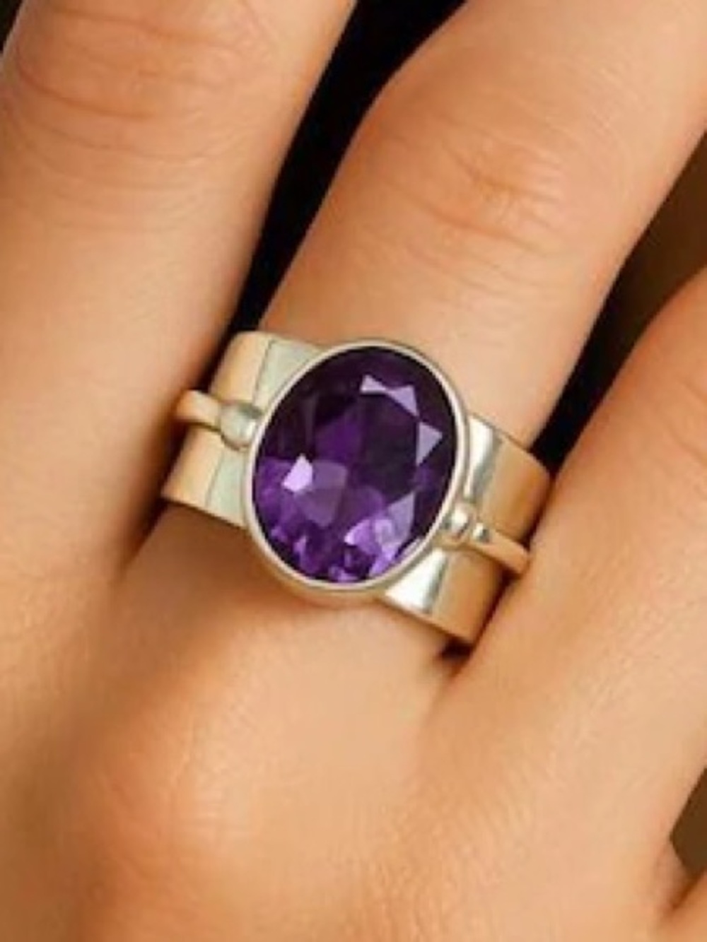 Sterling Silver Ring with Oval Amethyst Gemstone